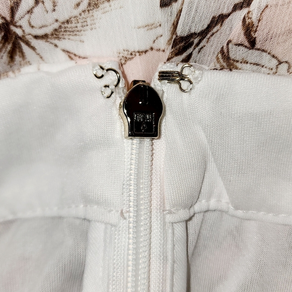 🌸TOMMY HILFIGER Pink Floral chiffon midi dress with belt size 4 - Picture 3 of 10